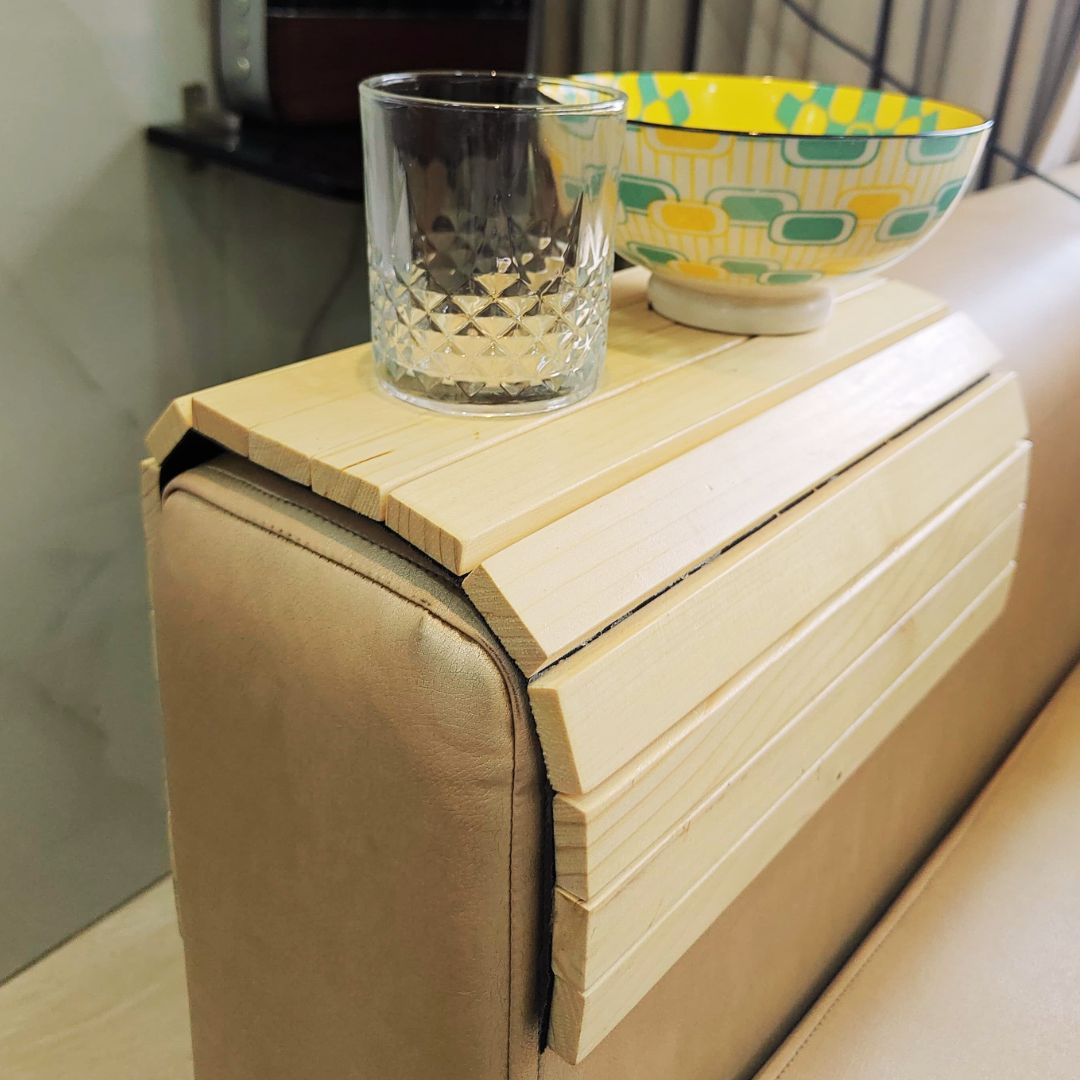 Areva’s Couch Tray – Made of Pine Wood | Flexible Table for Snacks, Drinks & Remotes | Fits Most Sofas | 43x27 cm – Areva