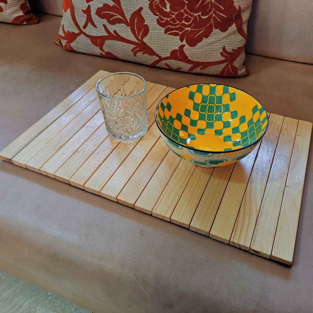 Areva’s Couch Tray – Made of Pine Wood | Flexible Table for Snacks, Drinks & Remotes |  Fits Most Sofas | 43x27 cm – Areva